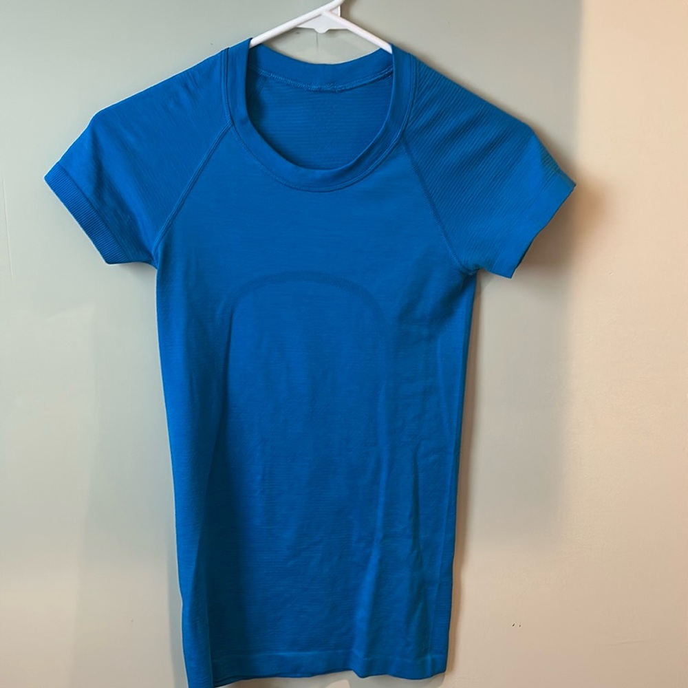 Lululemon Swiftly Tech Short Sleeve Shirt Hip Length